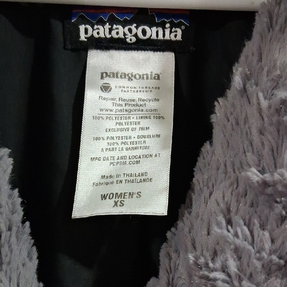Patagonia Women's Soft Gray Vest - Picture 2 of 4
